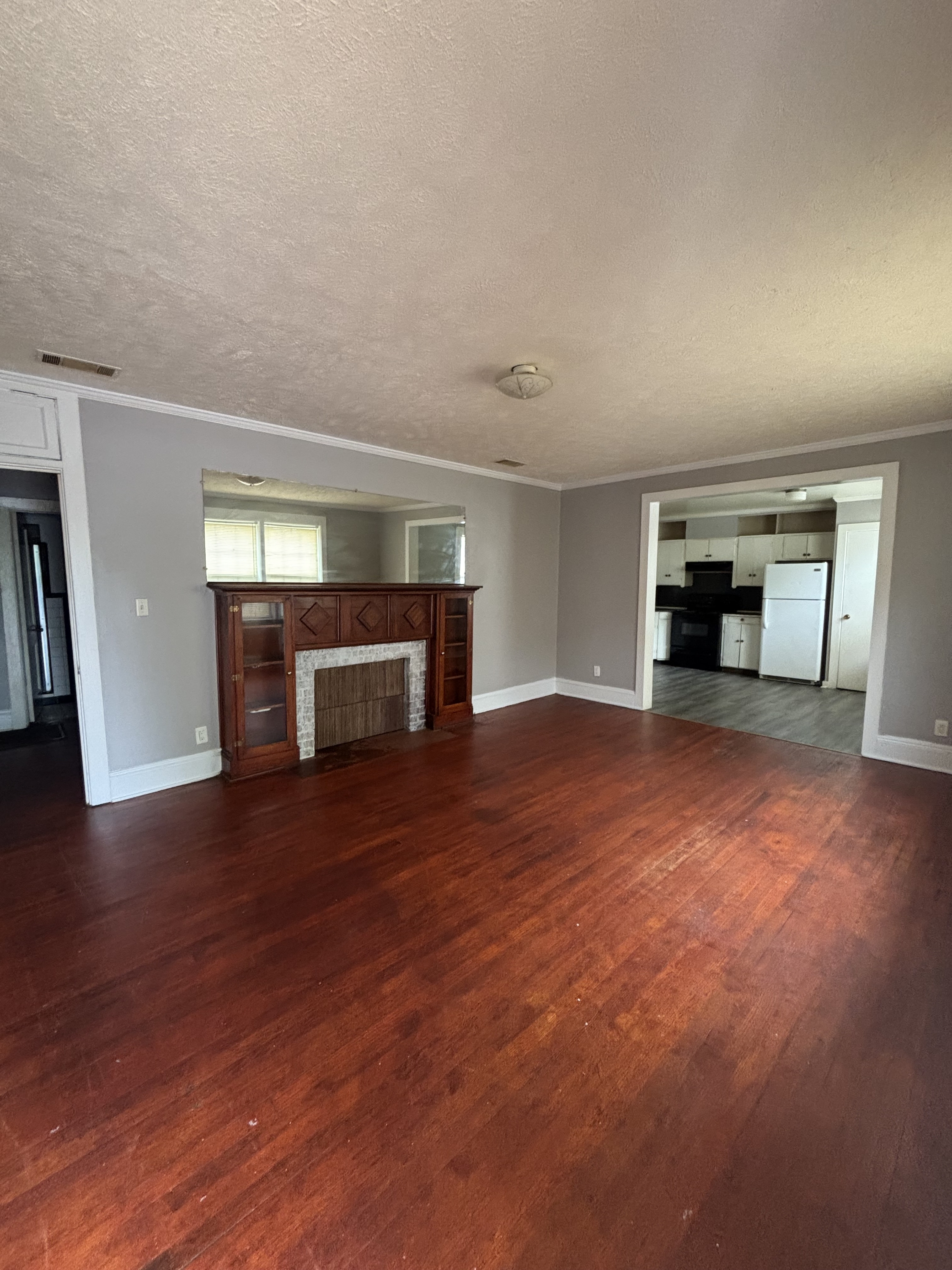 1527-D Dawson Road
